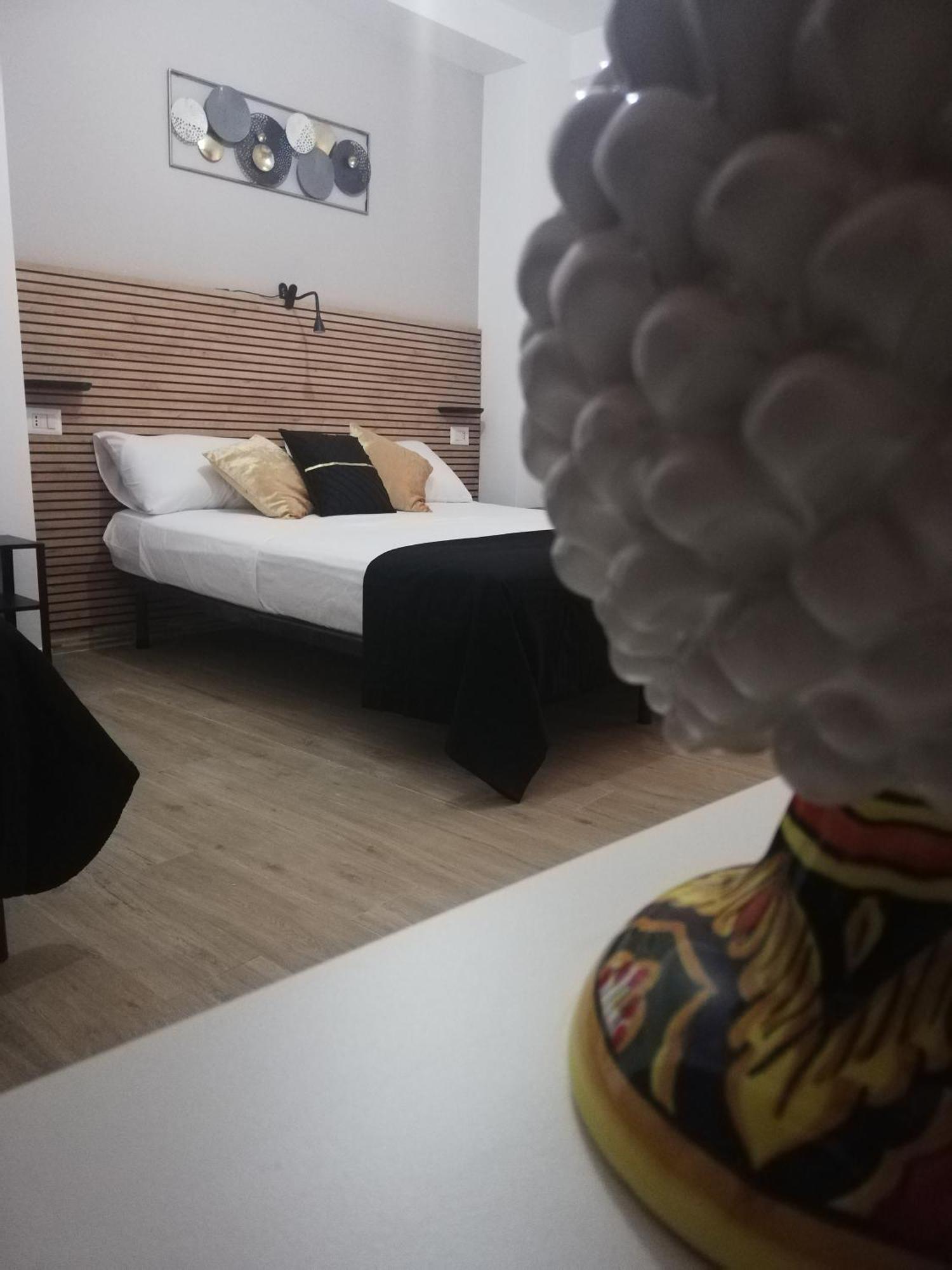 タオルミーナTao House Goldenアパートメント エクステリア 写真